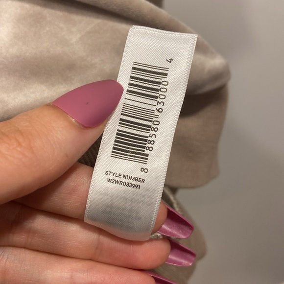 Valour matching set top - Picture 5 of 6